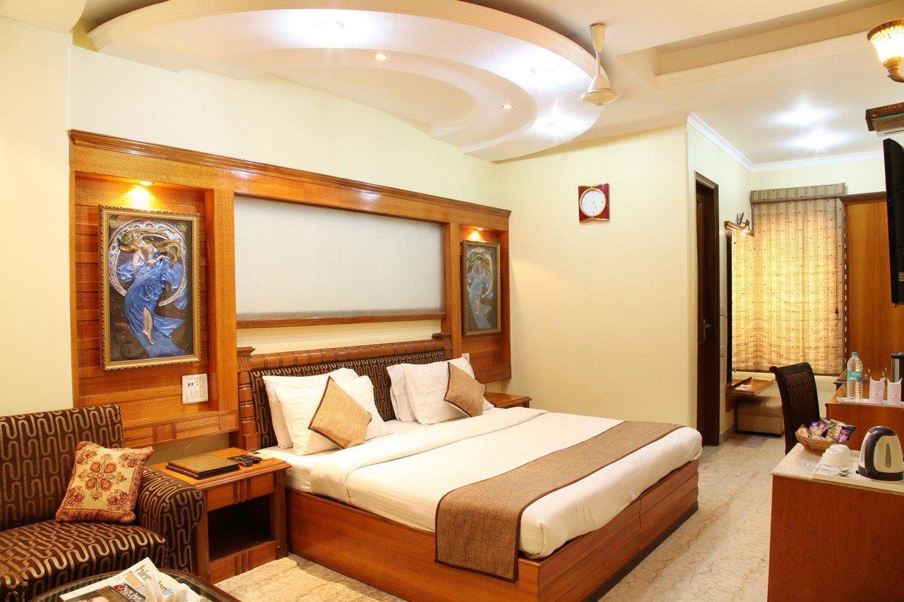 Hotel Tjs Grand Delhi  Exterior photo