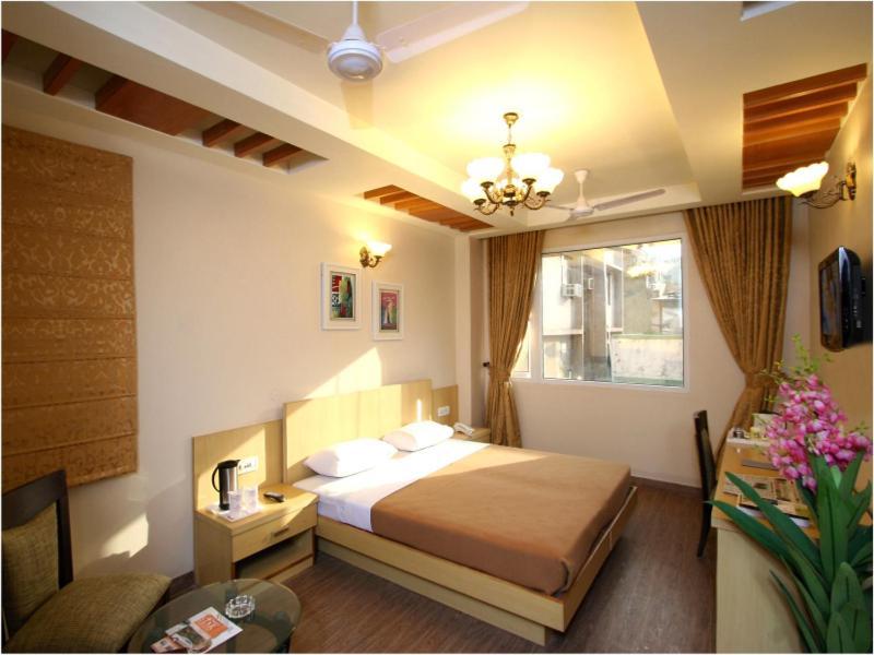Hotel Tjs Grand Delhi  Room photo